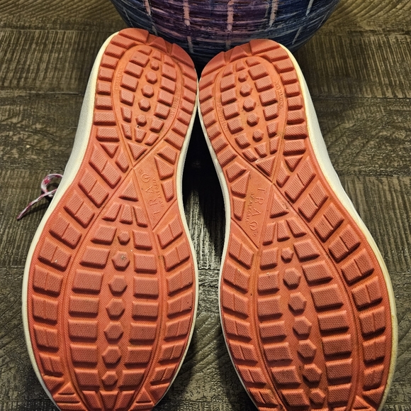 Traq by Alegria womens sneakers size 39 - Picture 4 of 4
